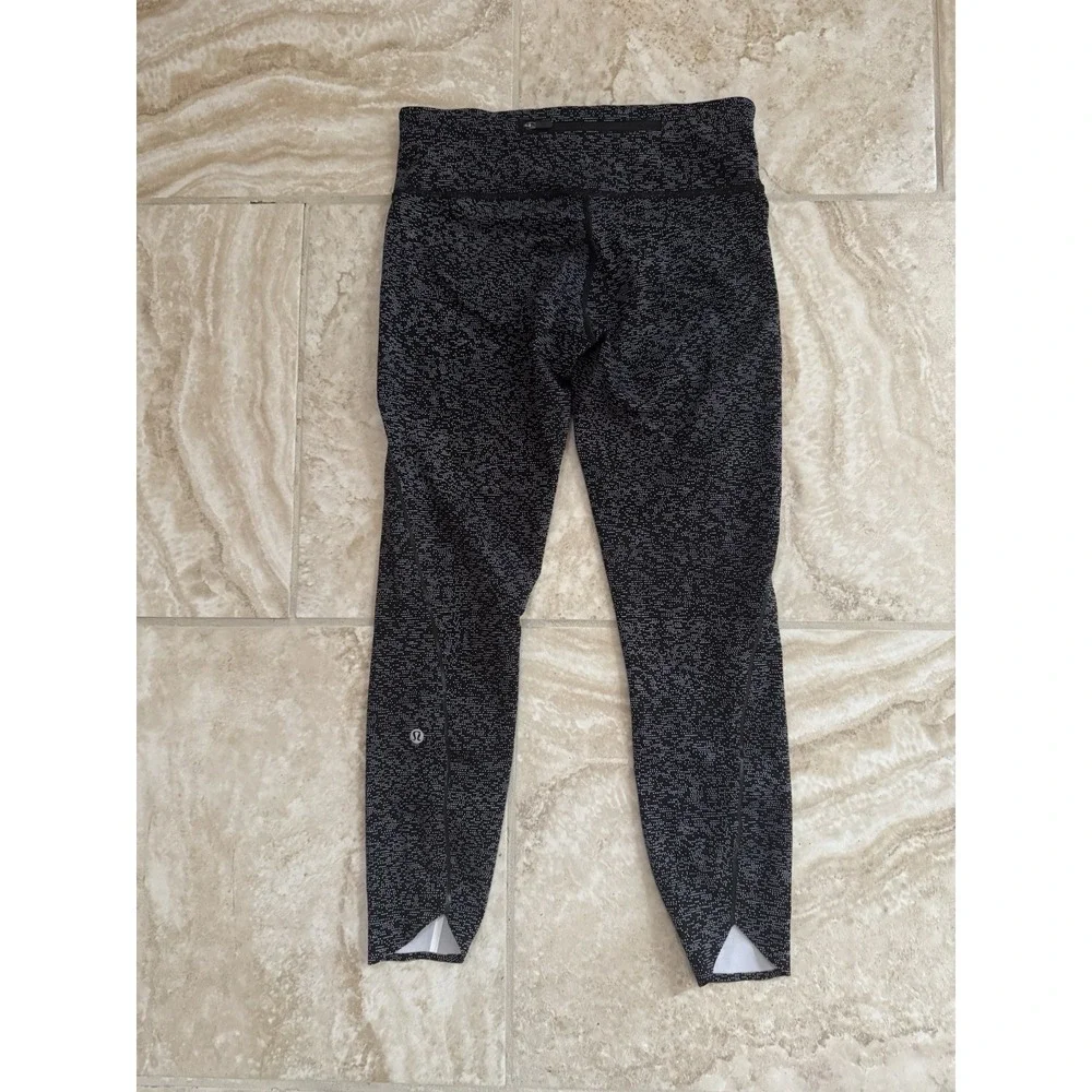 Lululemon W5AOGS Quick Pace 7/8 Tight (25